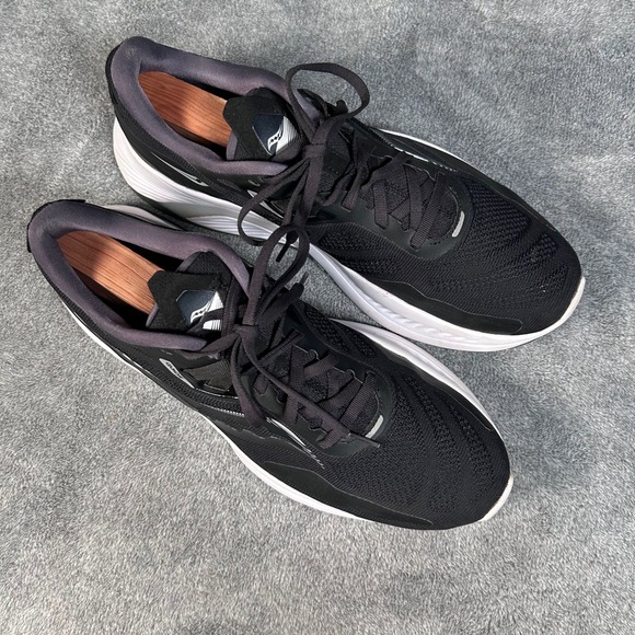 Saucony Guide 15 Running Shoes Black White PWRRUN Athletic Sneakers Womens 11.5 - Picture 2 of 11